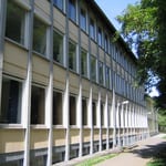 Schule Fassade und Putz Erneuerung (Bild 2) 